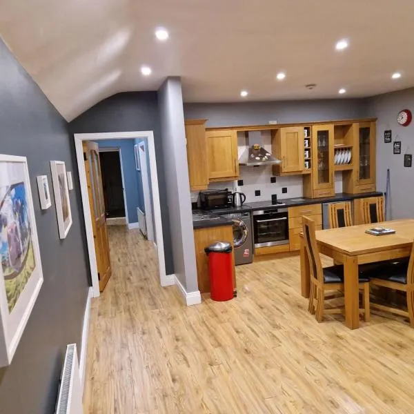 The Corner Apartment，位于Hacketstown的酒店