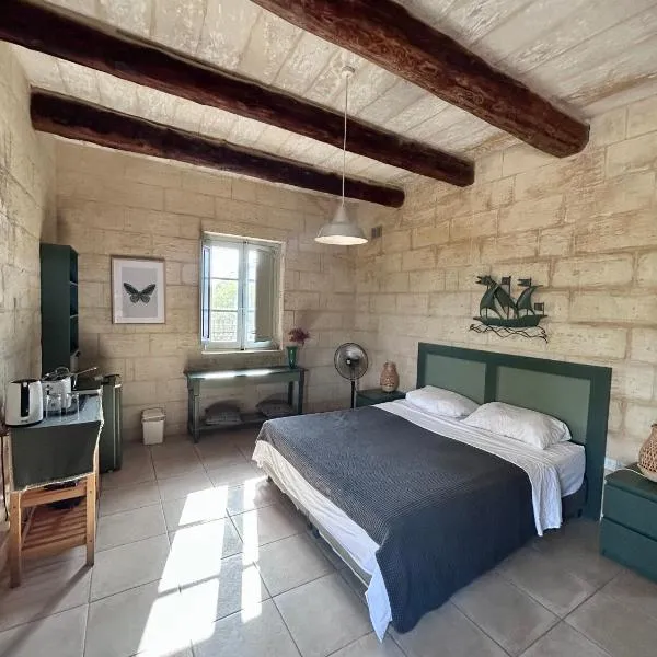 Ta Skorba Farmhouse Mgarr，位于Mġarr的酒店