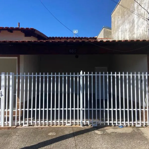 Casa Aconchegante Alfenas，位于阿尔费纳斯的酒店