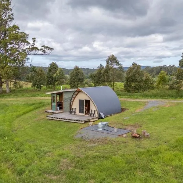 Bickells Hut - Off-Grid Farm Stay，位于贝林真的酒店