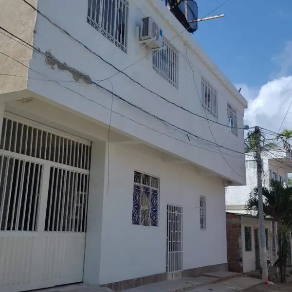 CARTAGENA BOQUILLA BEACH HOSTEl，位于卡塔赫纳的酒店