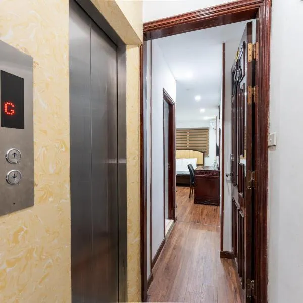 Little Hanoi Hotel，位于河内的酒店