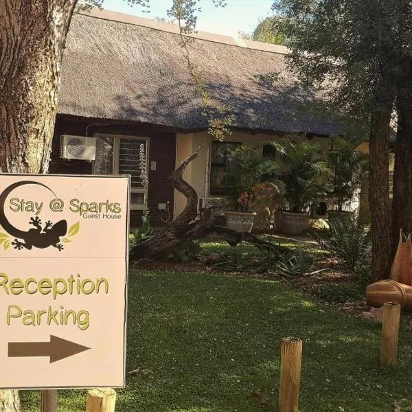 Stay@Sparks Guesthouse，位于Lephalale的酒店