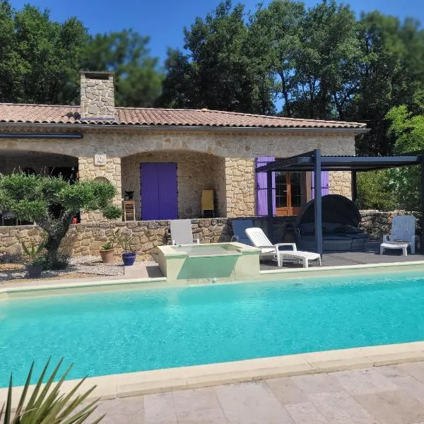 Chambre d'hôtes au pied du Ventoux，位于奥比尼昂的酒店