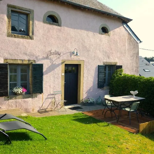Au Petit Bercail - Le Fonteny - Gîte 2 personnes，位于希尼的酒店