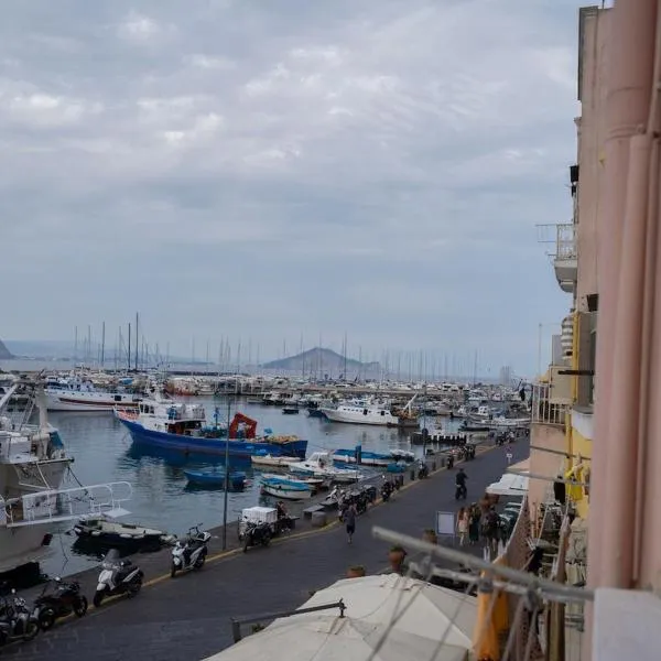 Casa Zaffiro，位于普罗奇达的酒店