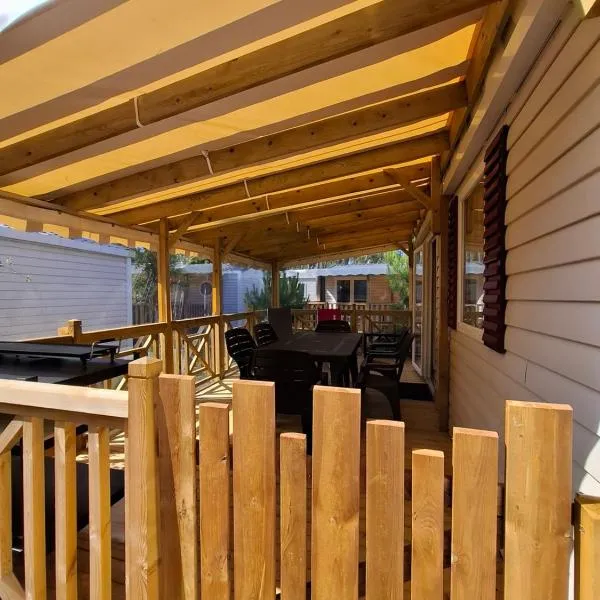 Mobil home les Embruns，位于雷日卡普费雷的酒店