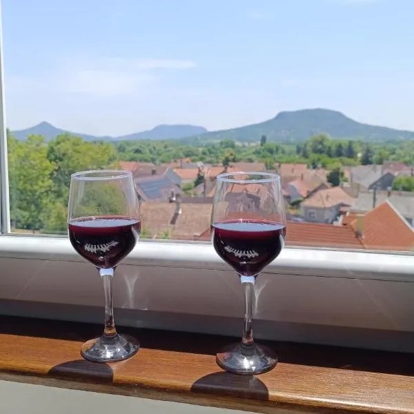 Panoráma 4U，位于陶波尔曹的酒店