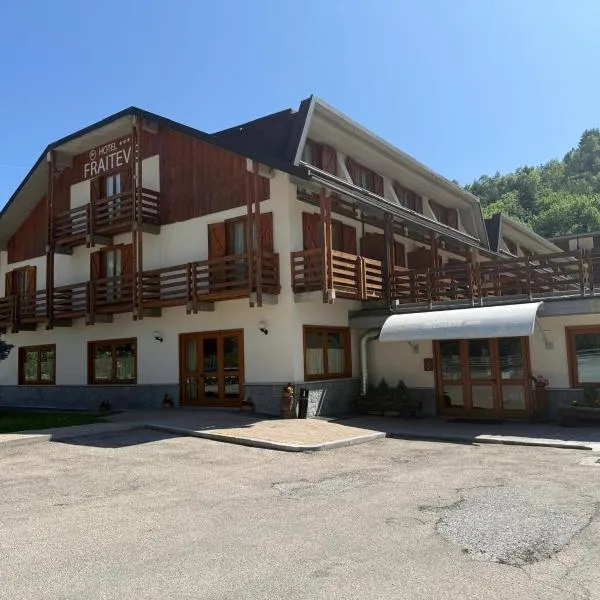 Hotel Fraiteve，位于切萨纳·都灵尼斯的酒店