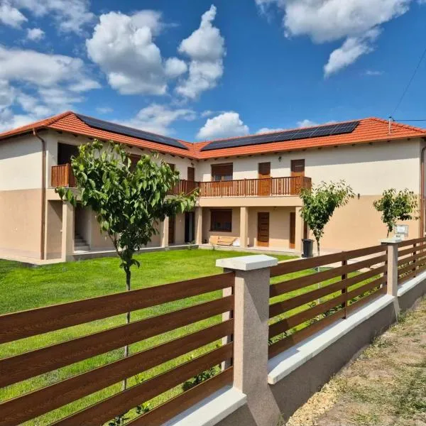 PoroszLove Vendégház，位于波罗斯洛的酒店