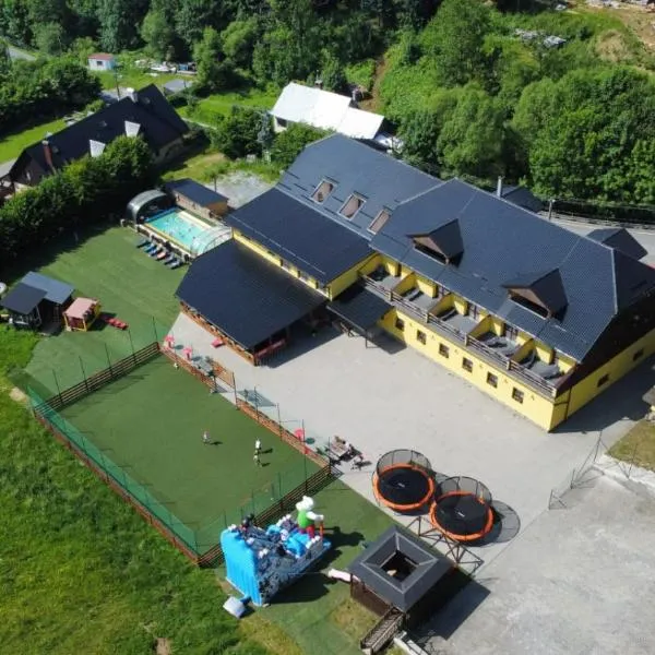 Resort a skiareál Brněnka，位于Vernířovice的酒店