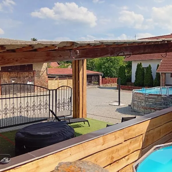 Bohemica Apartman 4，位于Kouřim的酒店