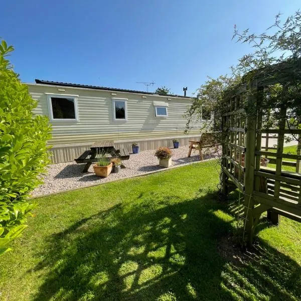 Brambles, 1 bedroom mobile home，位于South Brent的酒店