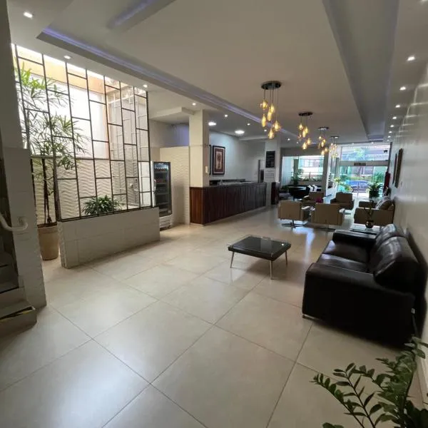 Hotel Carajás，位于瓦尔任阿的酒店