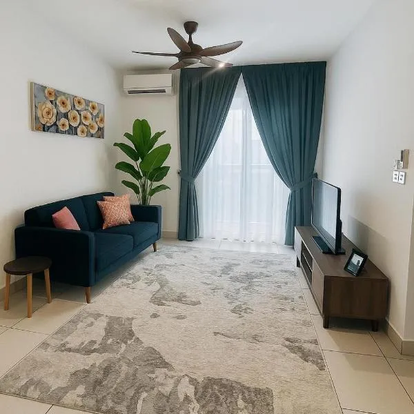 Apartment unit with netflix and swimming pool nearby KLIA, Putrajaya, Sepang Circuit and Kuala Lumpur，位于雪邦的酒店