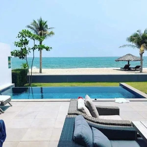 SANCTUARY HỒ TRÀM RESORT - Near beach，位于后川的酒店