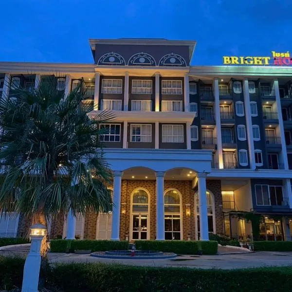 光明酒店，位于坤敬的酒店