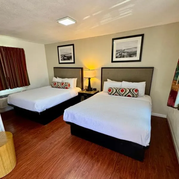 Budget Motel，位于吉尔罗伊的酒店