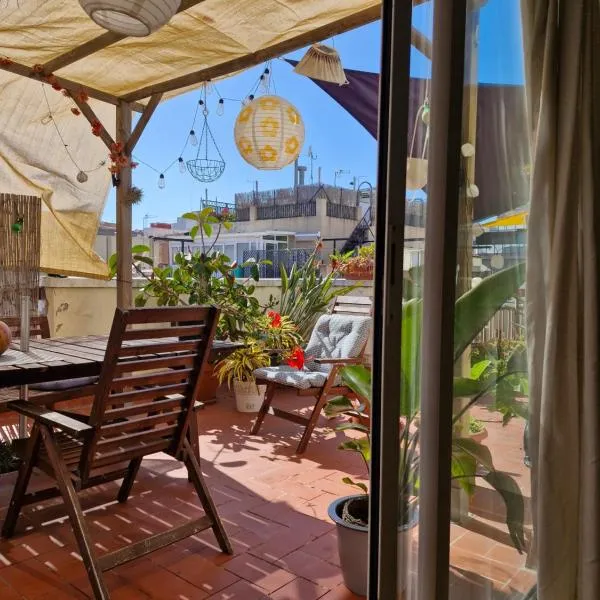 Atico Soleado，位于埃斯普卢加·德·隆布雷格的酒店