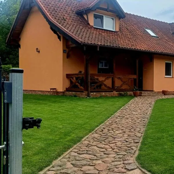 Noclegi Tomaszkowo，位于Tomaszkowo的酒店