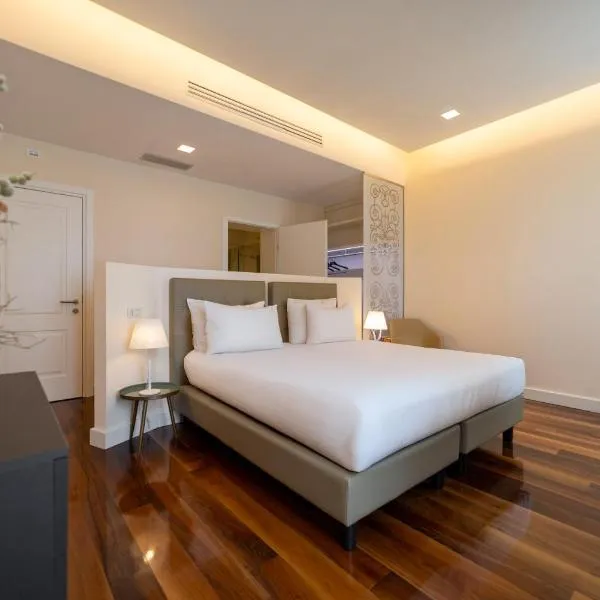 Hotel Vis à Vis，位于的里雅斯特的酒店