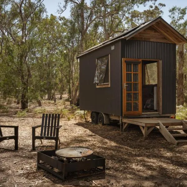 Northern Grampians Sanctuary by Tiny Away，位于Dadswells Bridge的酒店
