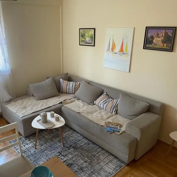 SkyBreak Apartment，位于Ledine的酒店