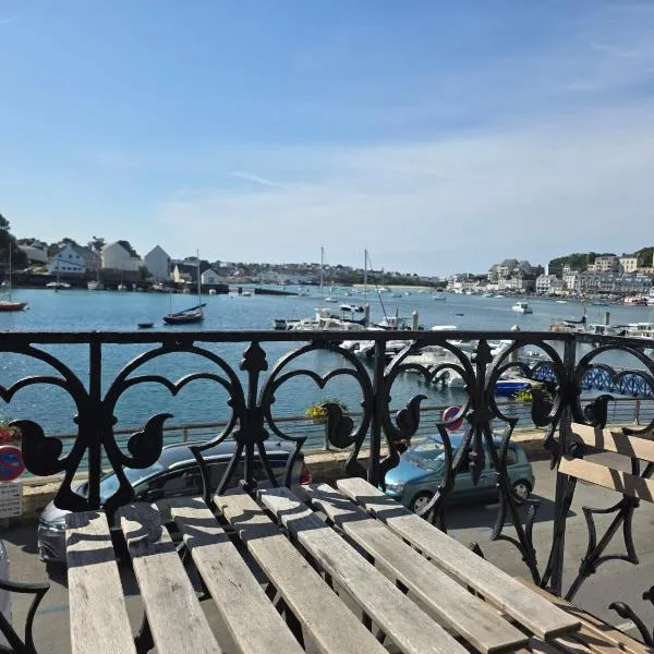 Anatoline Audierne Appart'hôtel - Appartements vue Mer - Sea & Harbor Stay，位于欧迪耶讷的酒店
