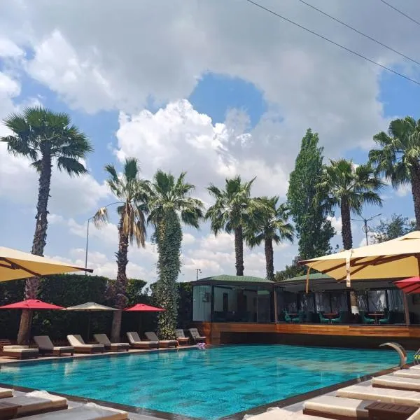 Boris Hotel Beylikdüzü，位于贝利克杜祖的酒店