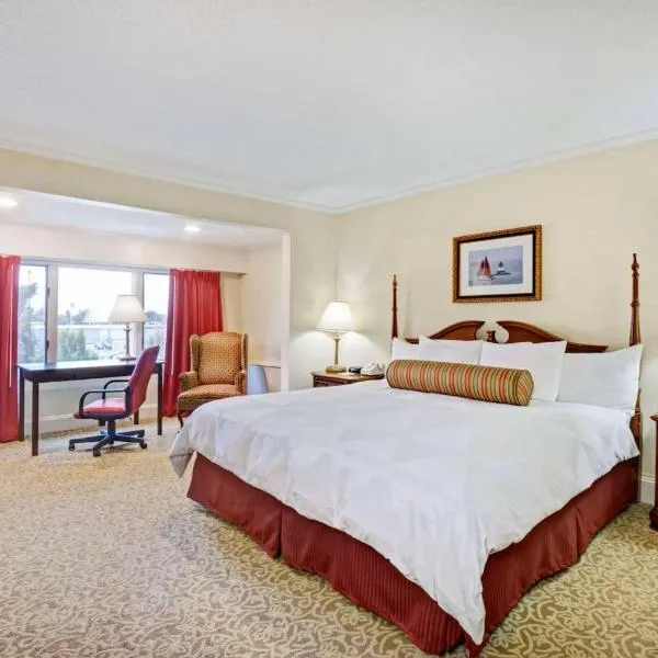 Hotel Royal Tark Plaza Near IGI Airport Delhi，位于新德里的酒店