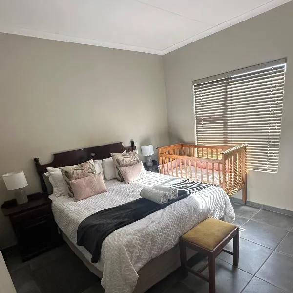 Lloyds - unit 10，位于埃尔默洛的酒店