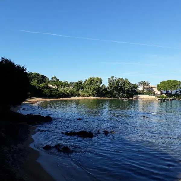 Maisonnette 2 minutes pied plage，位于Grosseto-Prugna的酒店