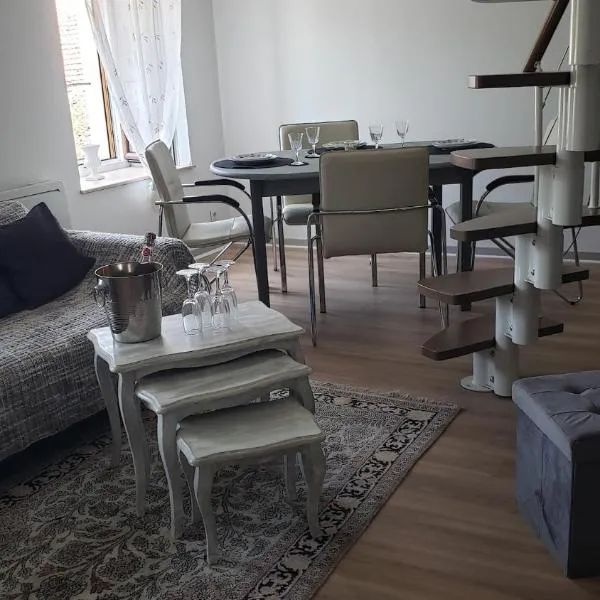 Le Nid Daudèce，位于Le Châtelet-sur-Sormonne的酒店