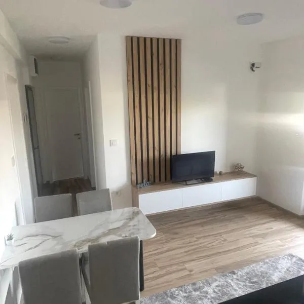 Smart Apartman，位于普里耶多尔的酒店