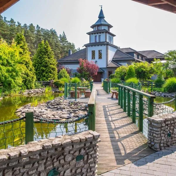 Resort Pod Lasem，位于Kolonowskie的酒店