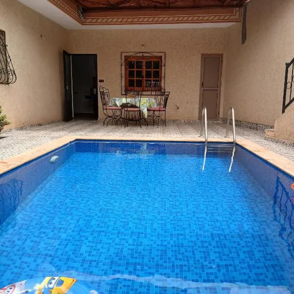 villa ourika complette，位于Sbiti的酒店