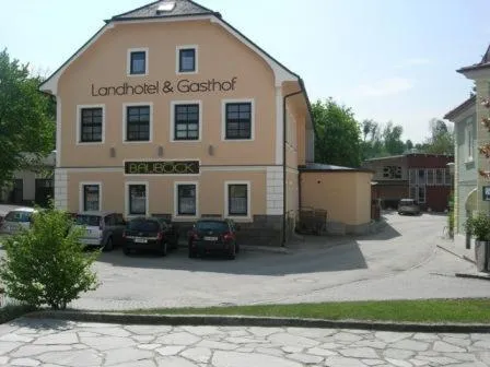 嘎斯霍夫堡博客兰德酒店，位于Lambrechten的酒店