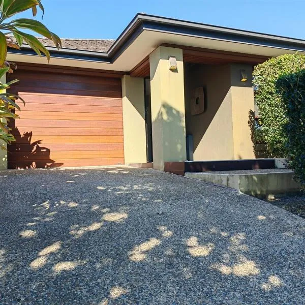 Ex-Display Comfort North Lakes Short Stay Haven，位于北湖的酒店