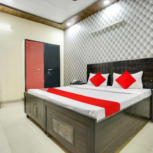 Collection O Sector 58 Mohali，位于Mohali的酒店