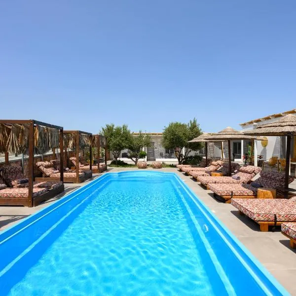 伊姆普莱希芙万酒店，位于皮尔戈斯的酒店