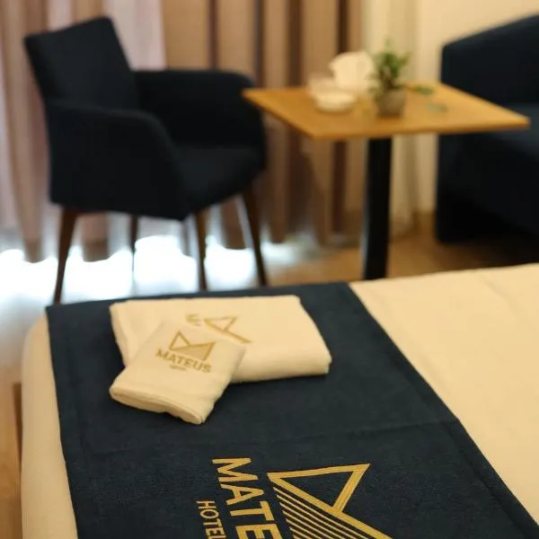 Mateus Hotel & Pool，位于朱尼耶的酒店