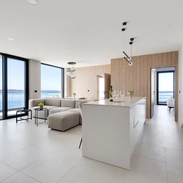 Apartina Boutique Suites，位于利缇纳的酒店