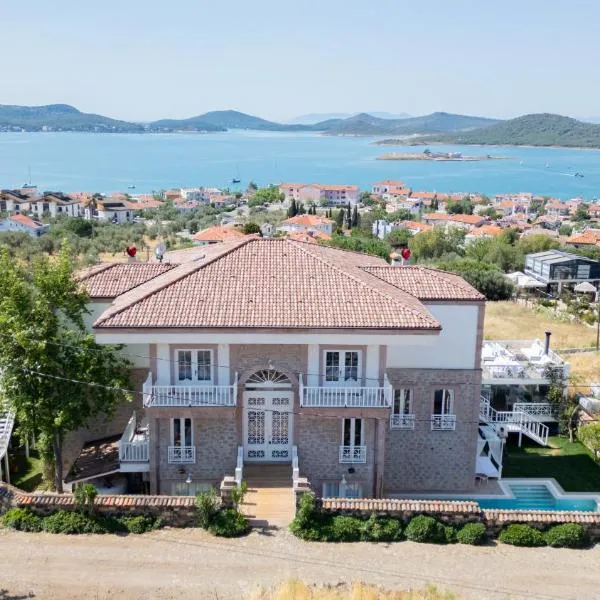 Cunda Piano Otel，位于艾瓦勒克的酒店