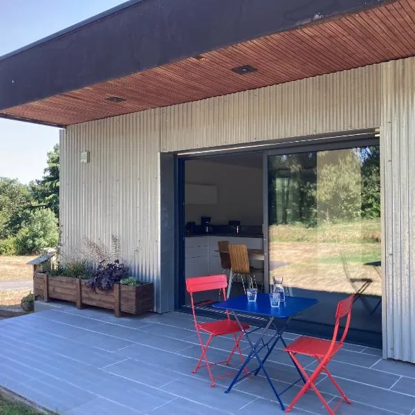 Petit Gîte 2 - 4 personnes，位于Le Longeron的酒店