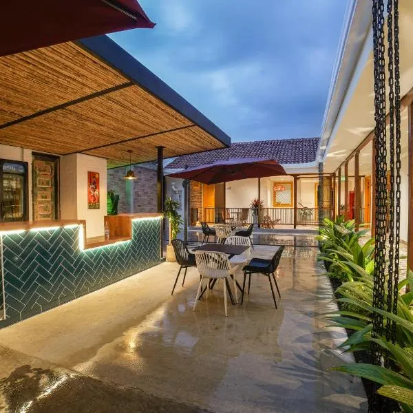 Casa Serafin Hotel，位于萨兰托的酒店