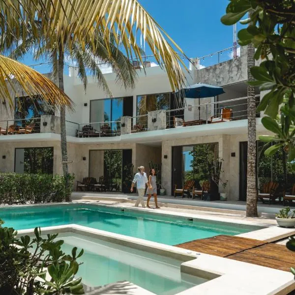 Hotel La Casa Cielo solo adultos，位于埃尔库约的酒店