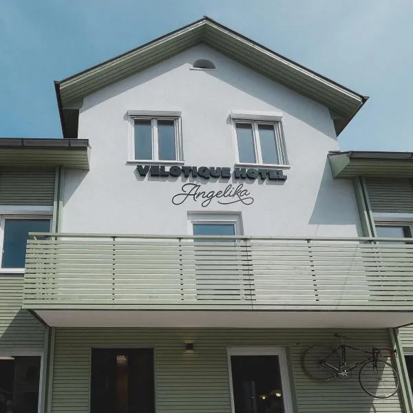 Velotique Hotel Angelika，位于哈德的酒店