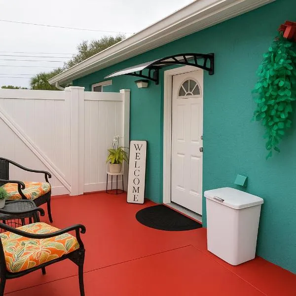 Green Castle Apartment in Tampa Near Airport and Busch Gardens，位于坦帕的酒店