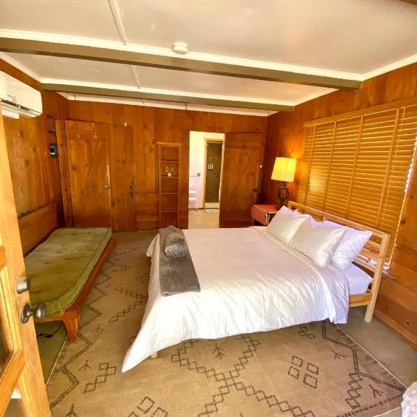 Joshua Tree Ranch House Motel - Downtown - Room #1，位于约书亚树的酒店