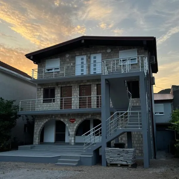 JazAzur，位于Lastva的酒店